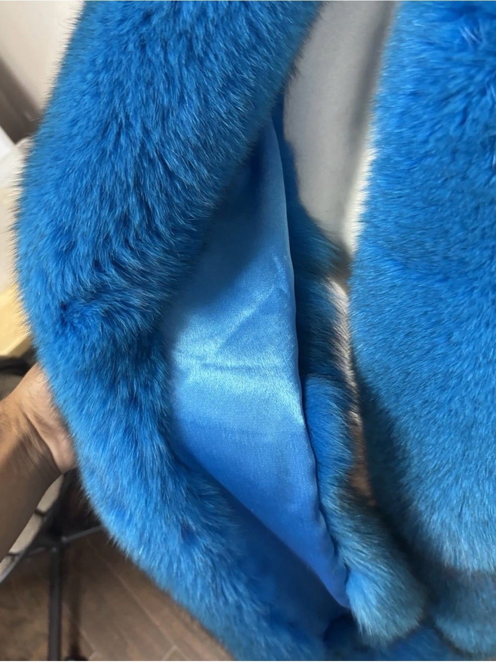 SAGA furs Blue Fur Scarf NWOT - Gem